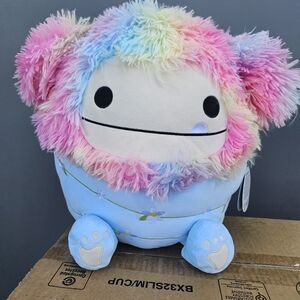 Squishmallows 16 inch Zozo the Bigfoot with Floral Garlands Plush Yeti NEW Tags